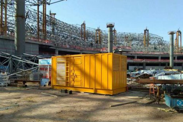 宁陵发电机出租如何判断空气滤清器是否需要更换？