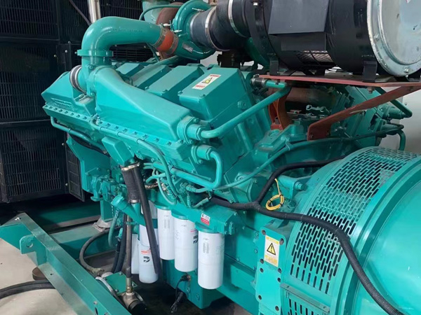 宁陵更换100kW柴油发电机组机油时，需要注意哪些事项？